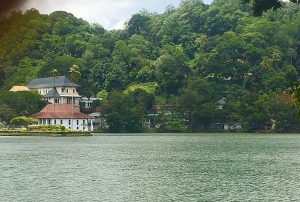 Kandy Temple-Wiki by Columbus Tours Sri Lanka