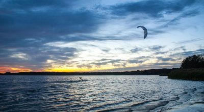 Kite Surfing - Wiki by Columbus Tours Sri Lanka