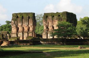 Polonnaruwa-Wiki by Columbus Tours Sri Lanka